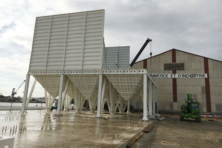 Installation of cement silos